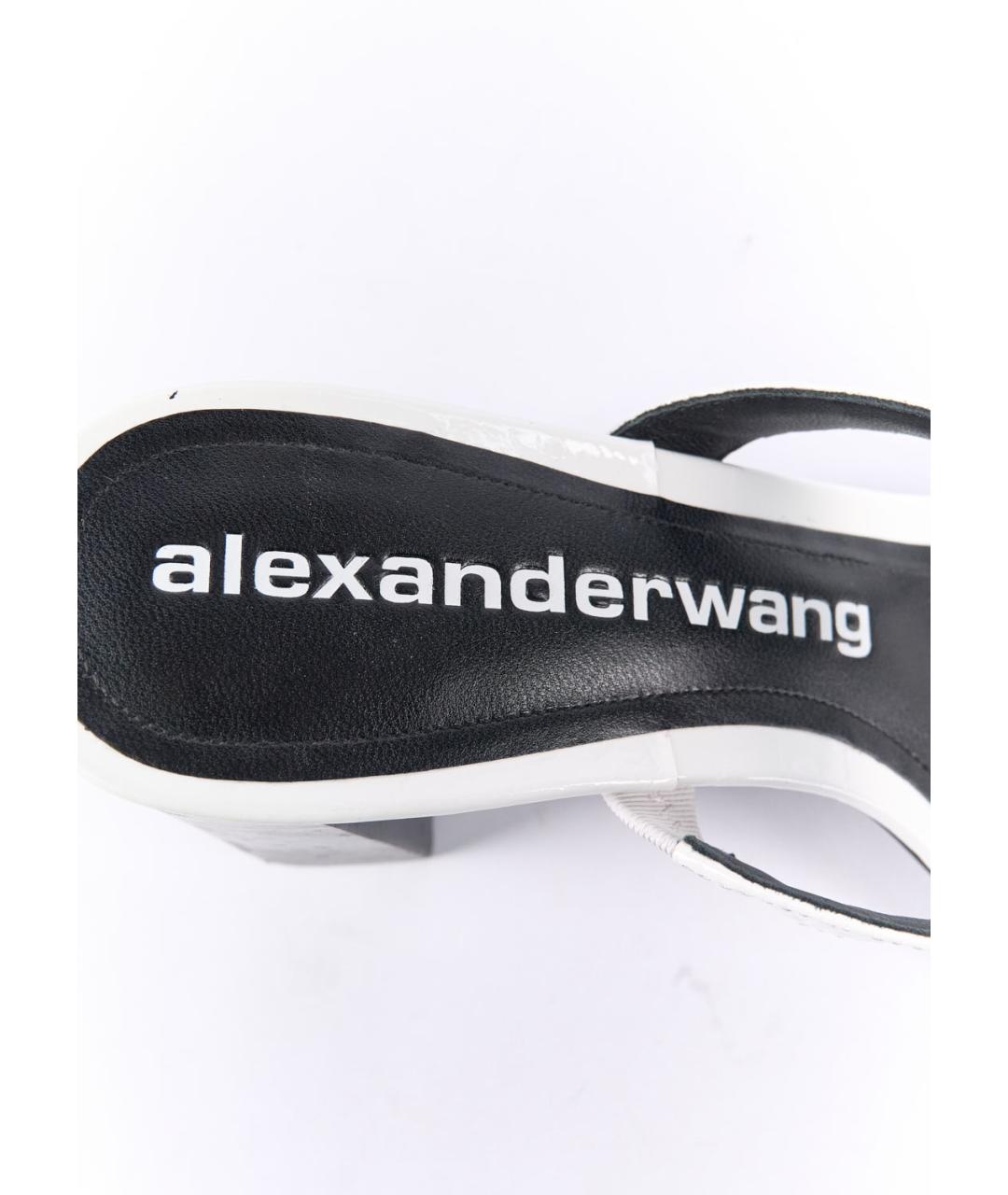 ALEXANDER WANG Белые мюли из лакированной кожи, фото 3
