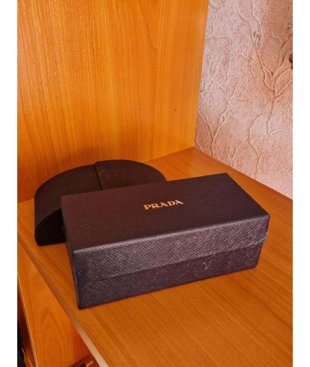 PRADA Фиолетовые пластиковые солнцезащитные очки, фото 4