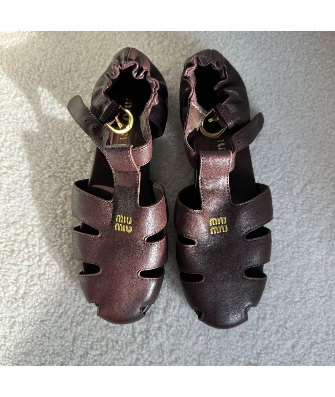 MIU MIU Коричневые кожаные сандалии, фото 2