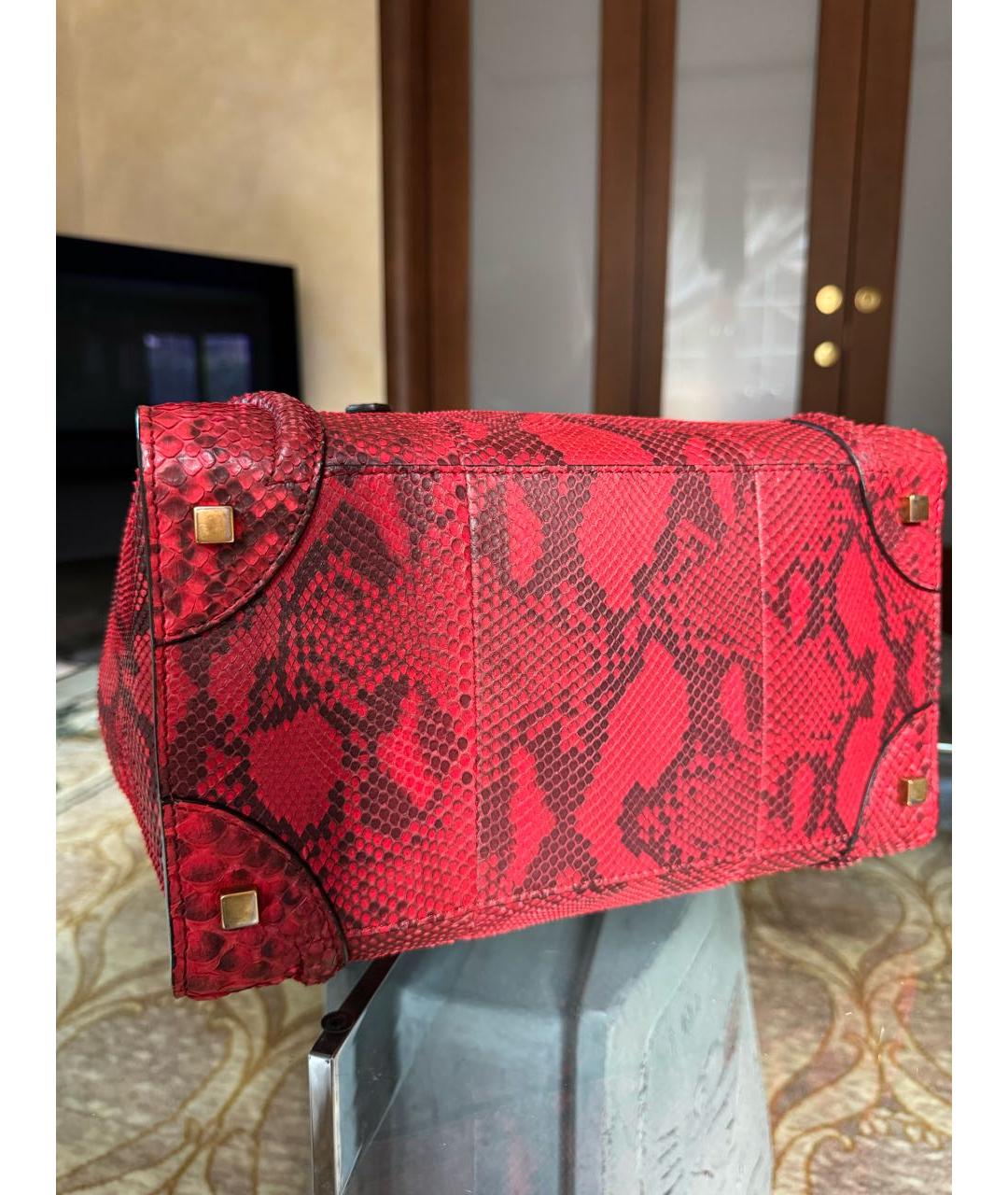 CELINE Красная сумка с короткими ручками из экзотической кожи, фото 8