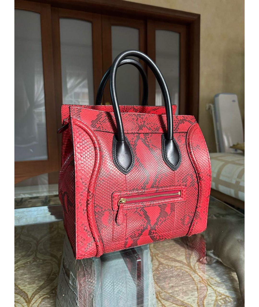 CELINE Красная сумка с короткими ручками из экзотической кожи, фото 2