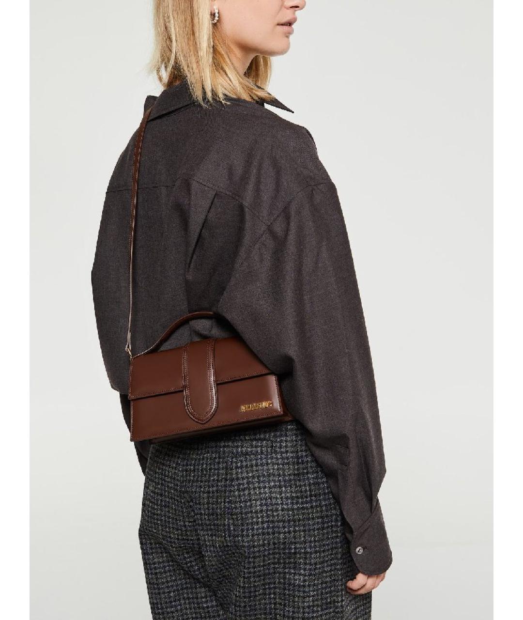 JACQUEMUS Коричневая кожаная сумка с короткими ручками, фото 6