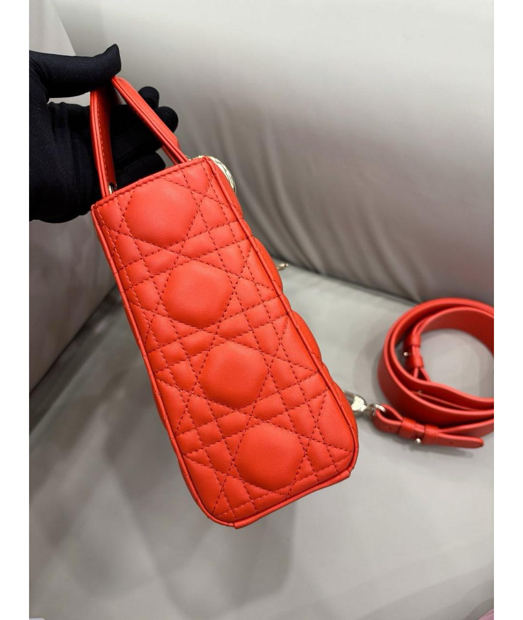 CHRISTIAN DIOR Оранжевая кожаная сумка с короткими ручками, фото 4