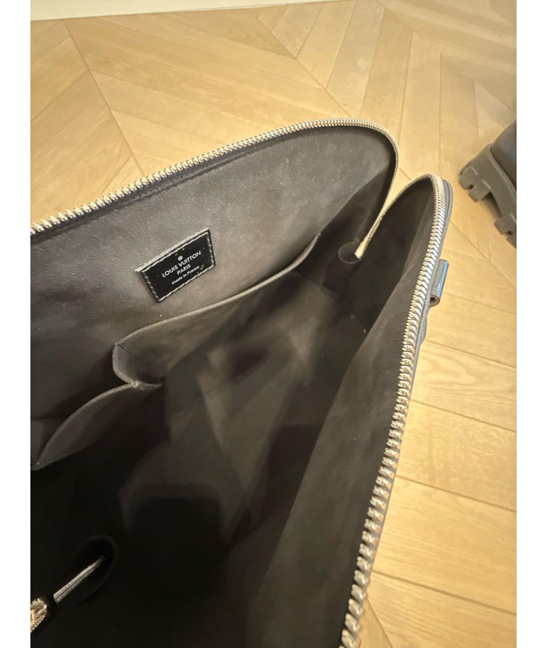 LOUIS VUITTON Черная сумка с короткими ручками из лакированной кожи, фото 4