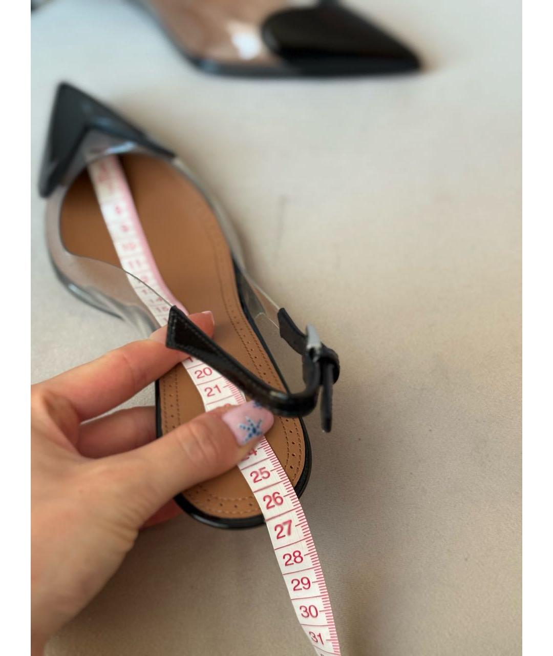 ALAIA Черные лодочки на низком каблуке из лакированной кожи, фото 6