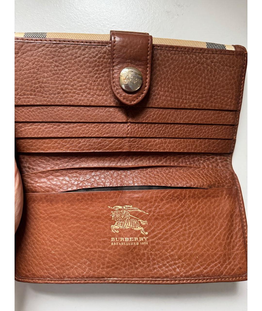 BURBERRY Бежевый кошелек, фото 4