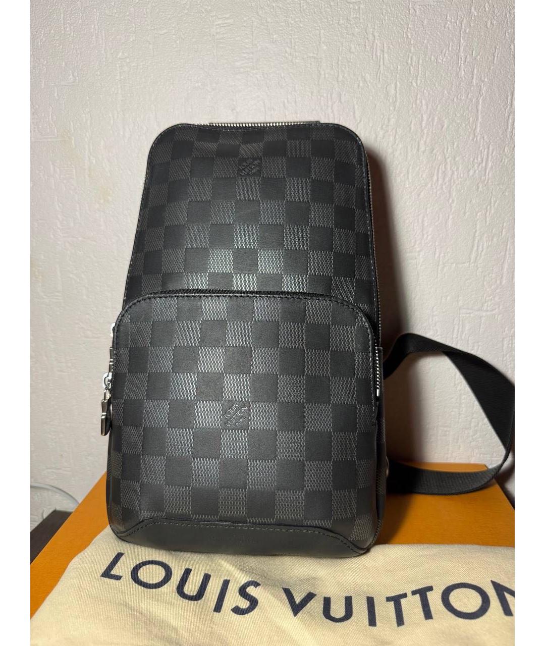 LOUIS VUITTON Черная кожаная сумка на плечо, фото 9