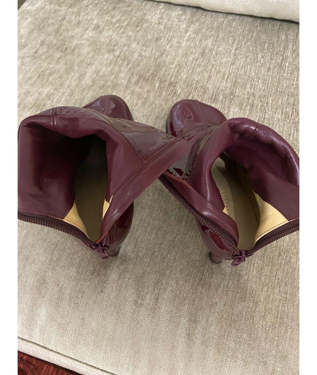 BOTTEGA VENETA Бордовые ботильоны из лакированной кожи, фото 3