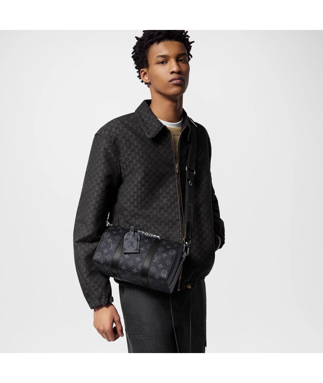 LOUIS VUITTON Черная кожаная сумка на плечо, фото 6