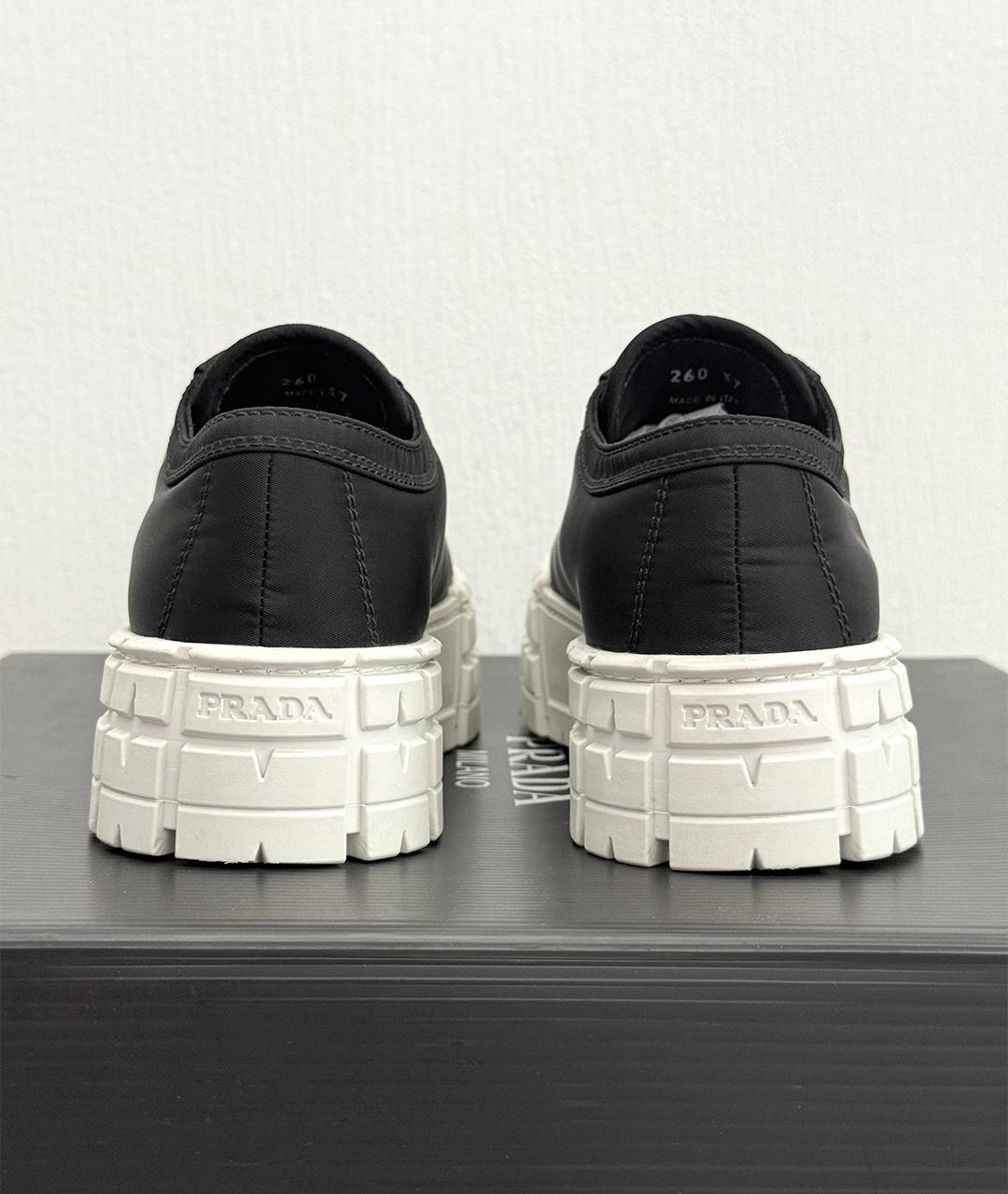 PRADA Черные кеды, фото 7