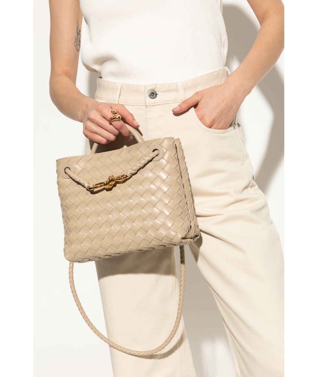 BOTTEGA VENETA Бежевая кожаная сумка с короткими ручками, фото 4