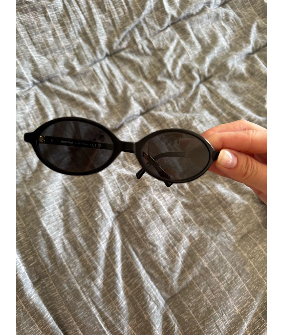 MIU MIU Черные пластиковые солнцезащитные очки, фото 4