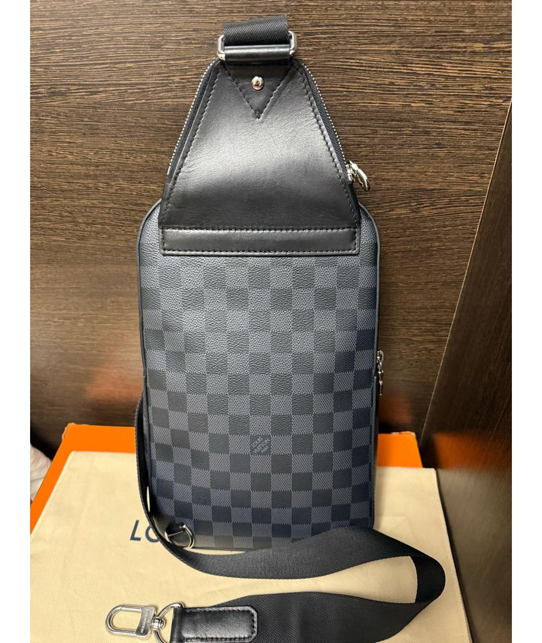 LOUIS VUITTON Черная сумка на плечо, фото 6