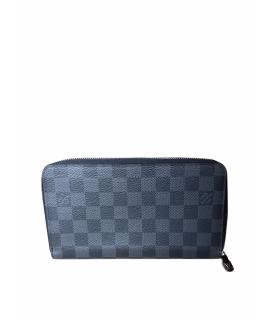LOUIS VUITTON Кошелек