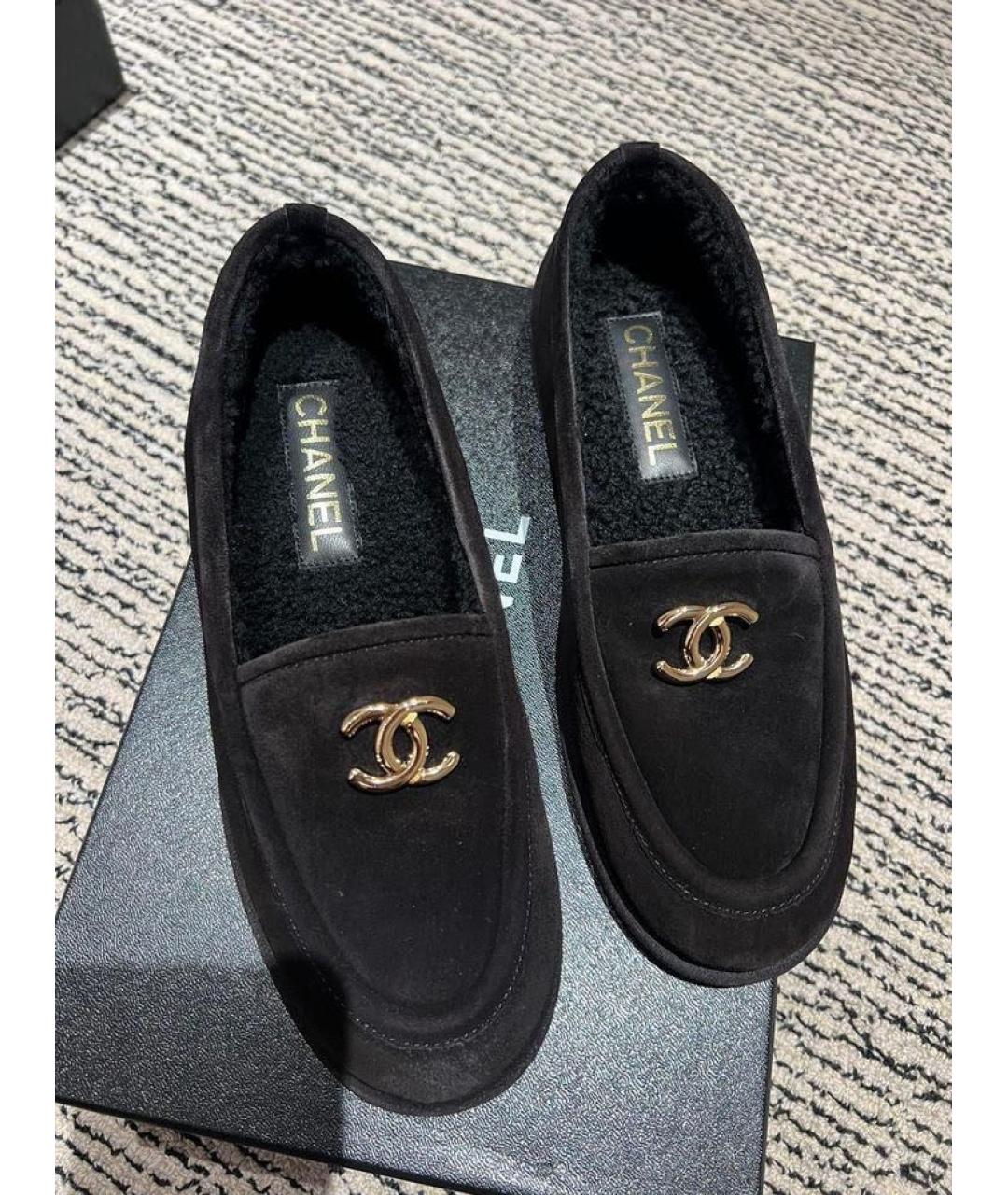 CHANEL Черные замшевые лоферы, фото 3