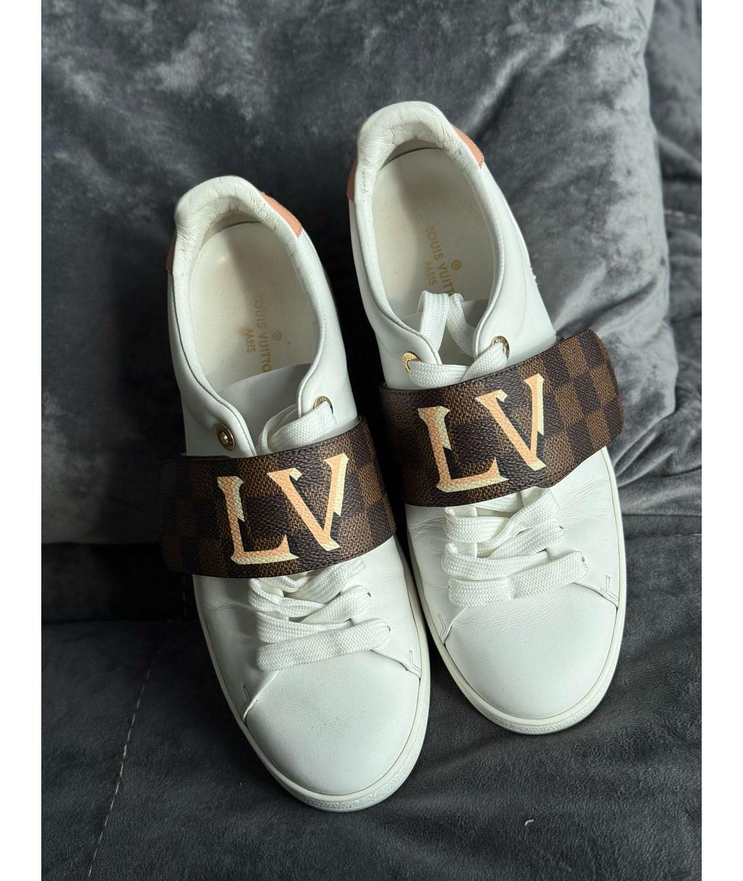 LOUIS VUITTON Белые кожаные кеды, фото 3