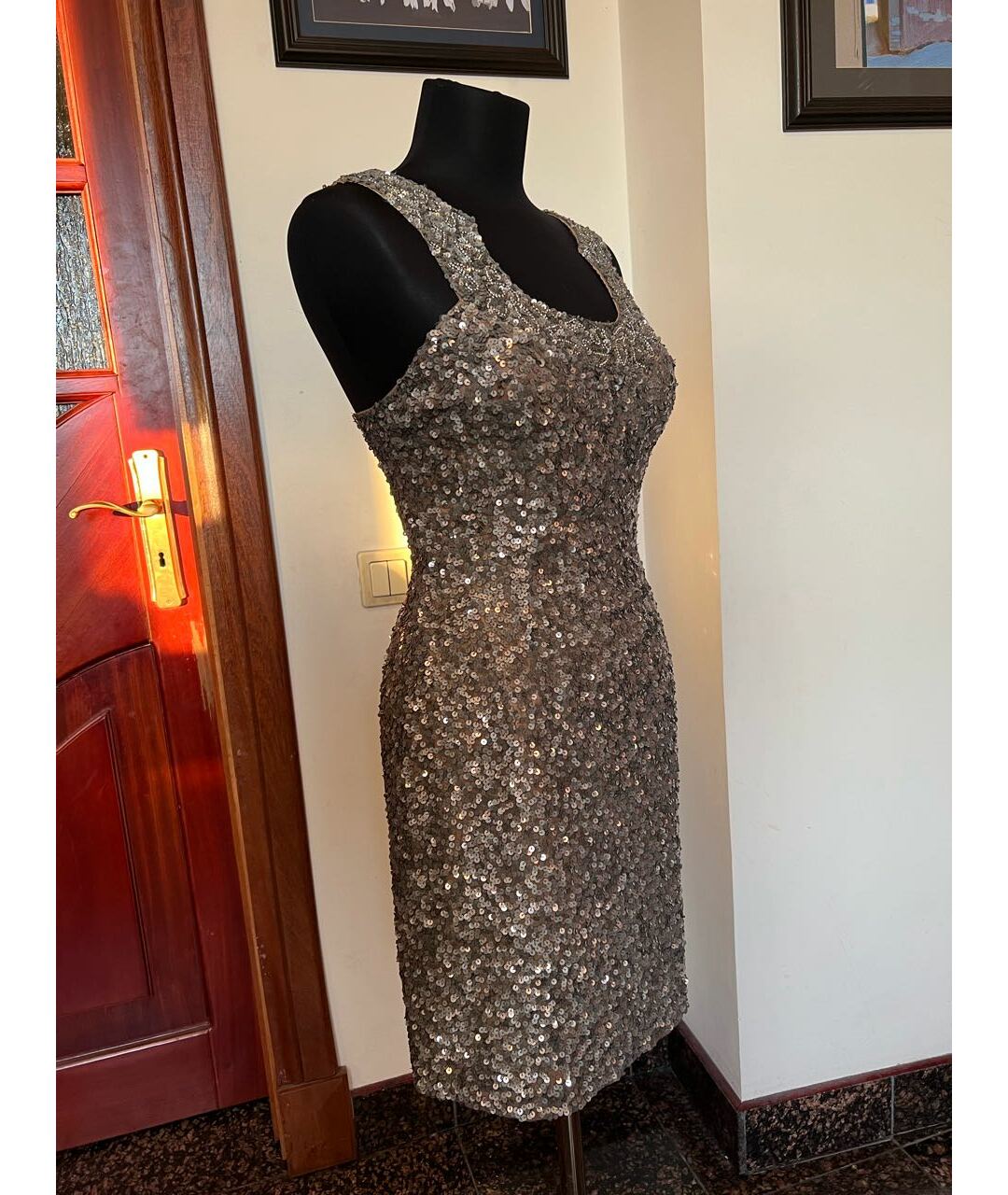 SHERRI HILL Антрацитовое шелковое коктейльное платье, фото 2