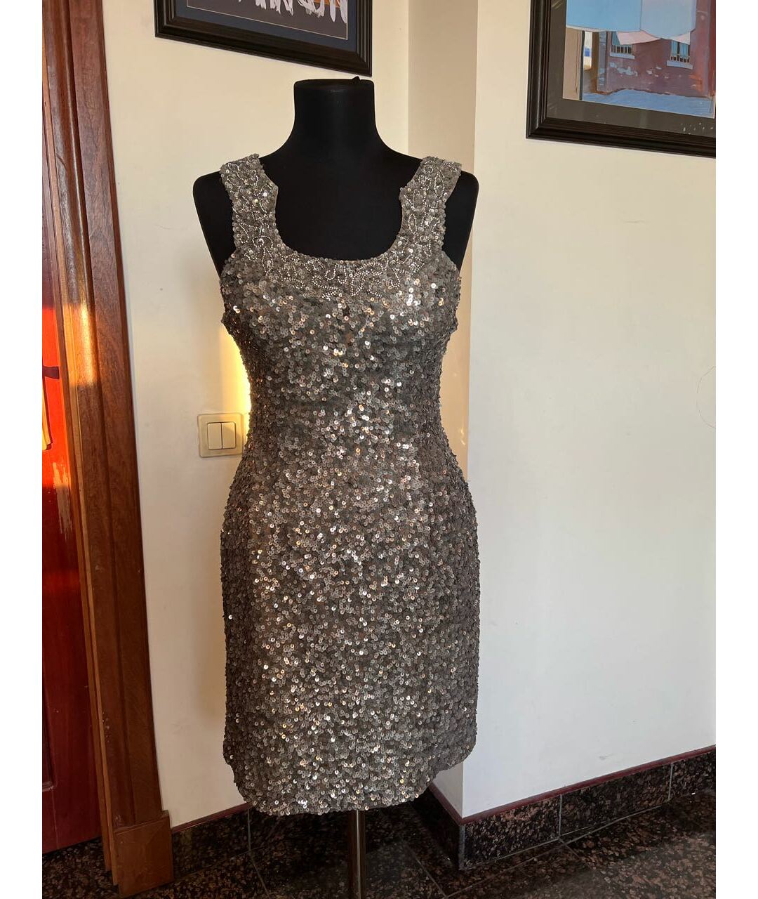 SHERRI HILL Антрацитовое шелковое коктейльное платье, фото 8