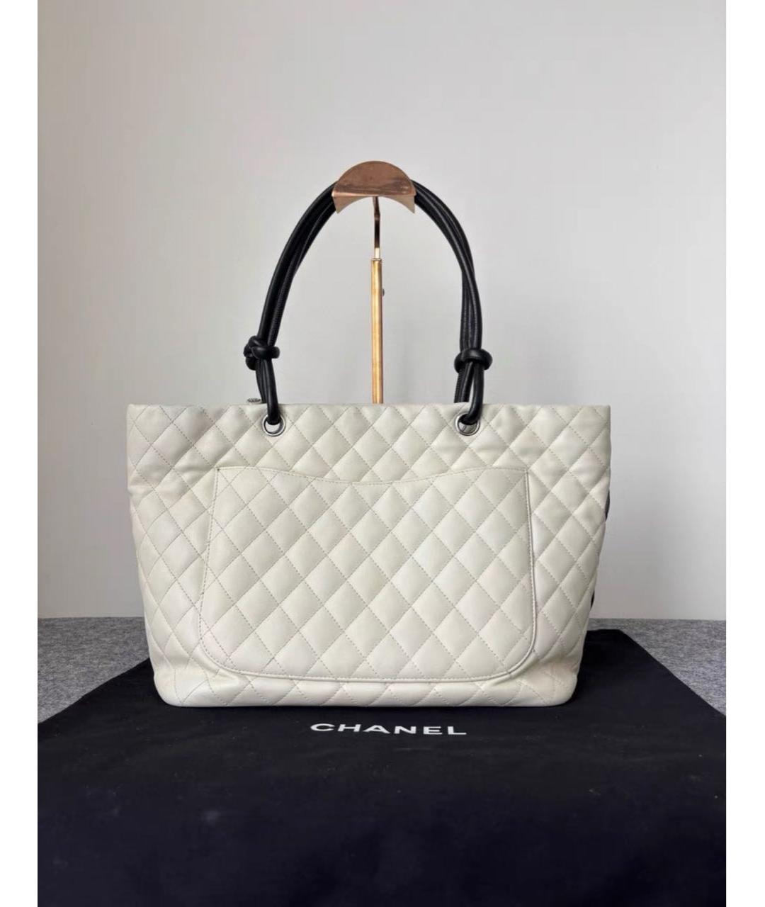 CHANEL Белая кожаная сумка тоут, фото 3