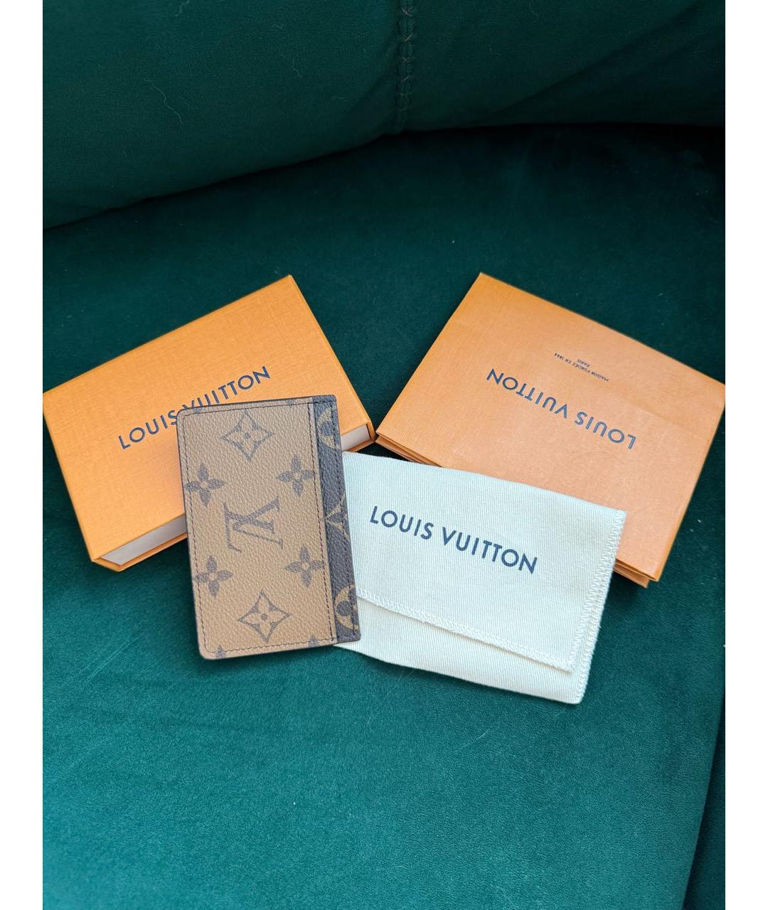 LOUIS VUITTON Коричневый кардхолдер, фото 2