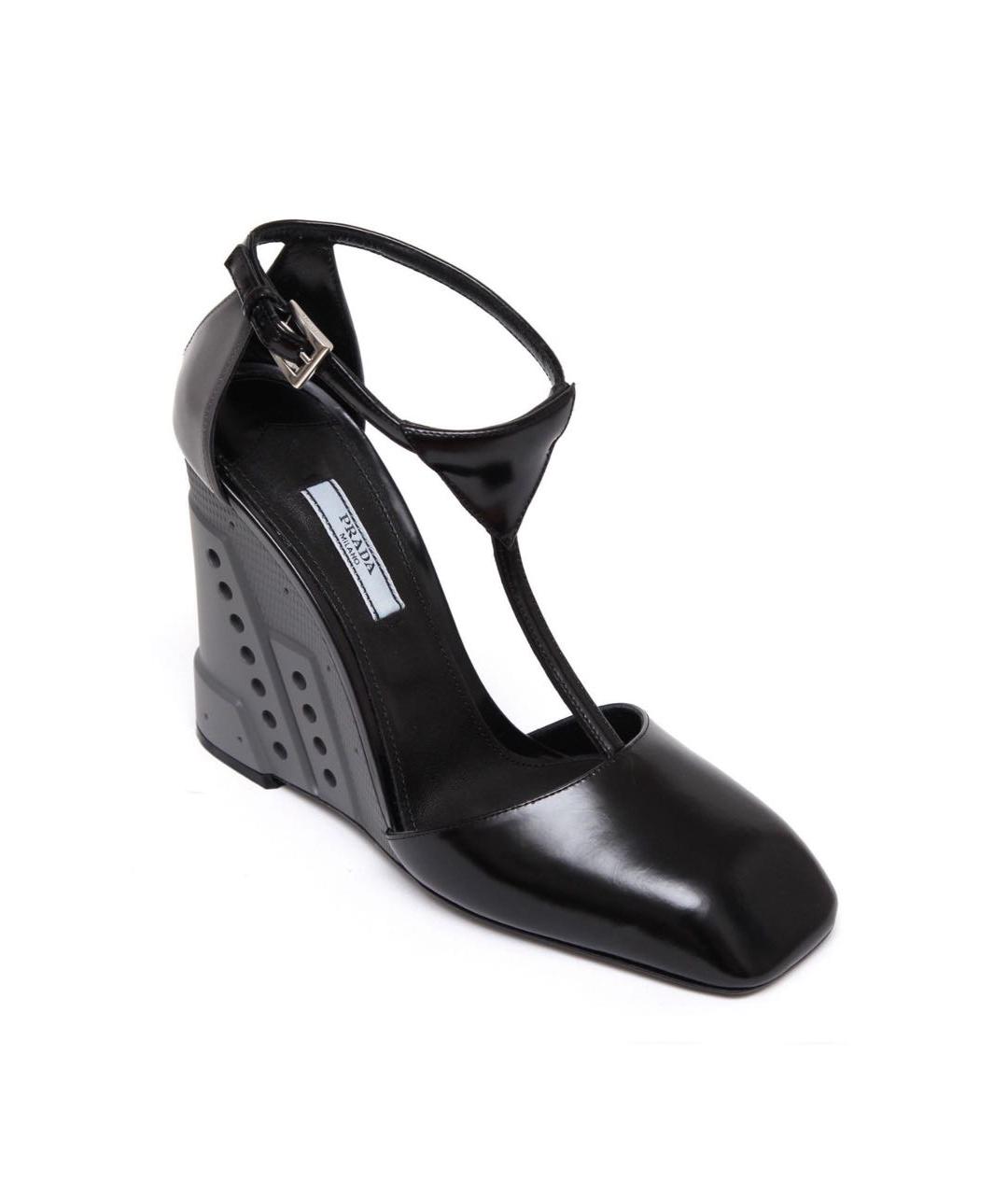 PRADA Черные кожаные туфли, фото 1