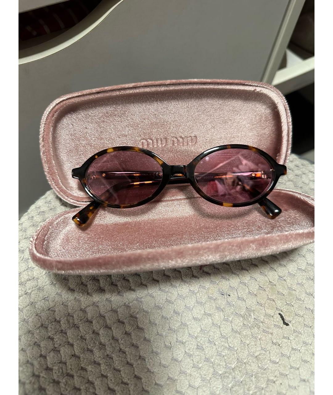 MIU MIU Коричневые пластиковые солнцезащитные очки, фото 3