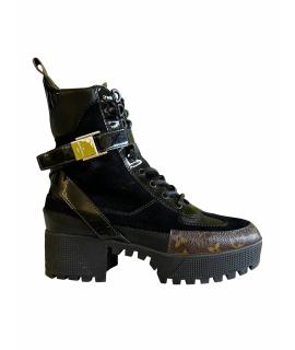 LOUIS VUITTON Ботинки