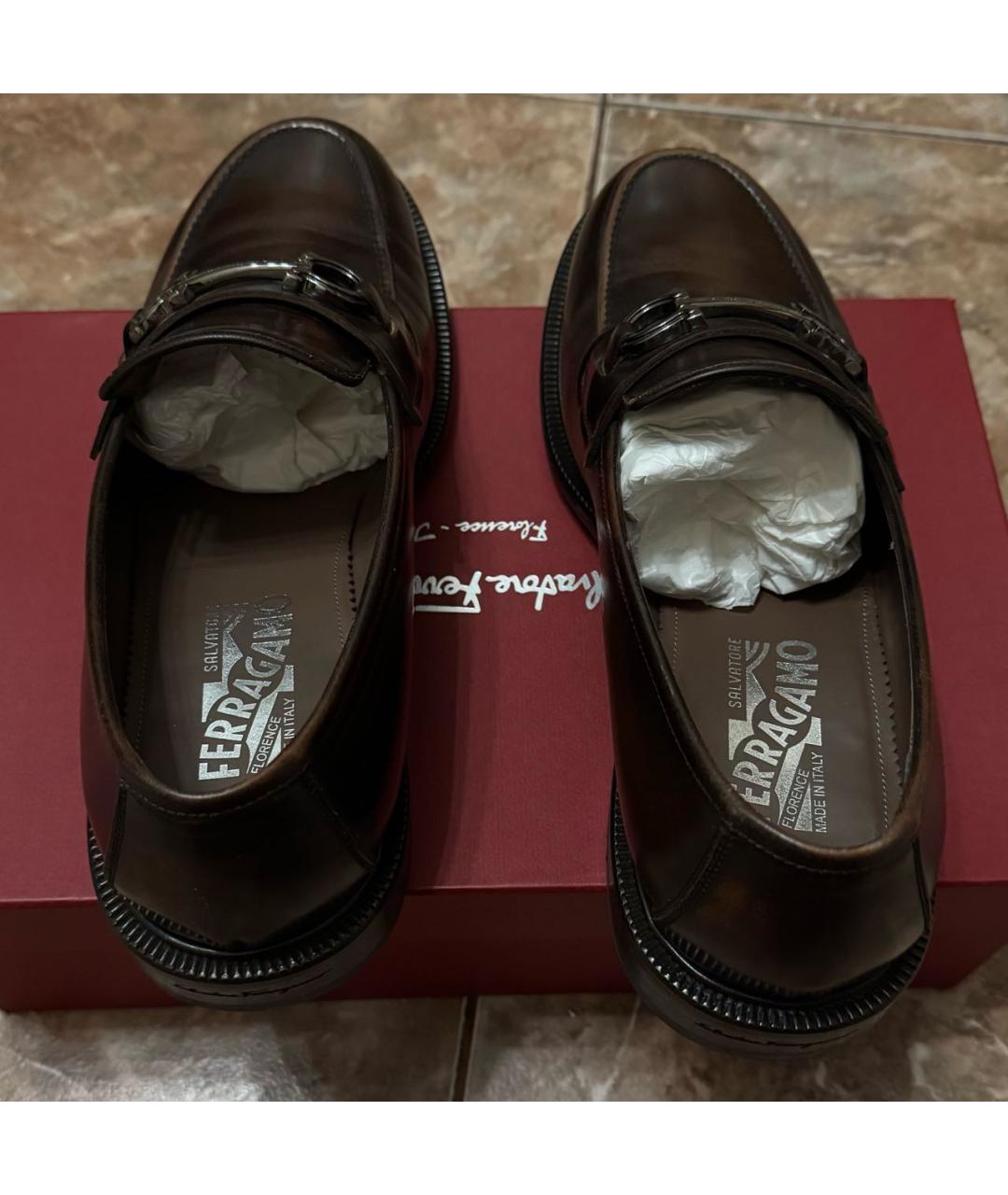 FERRAGAMO Коричневые кожаные лоферы, фото 4