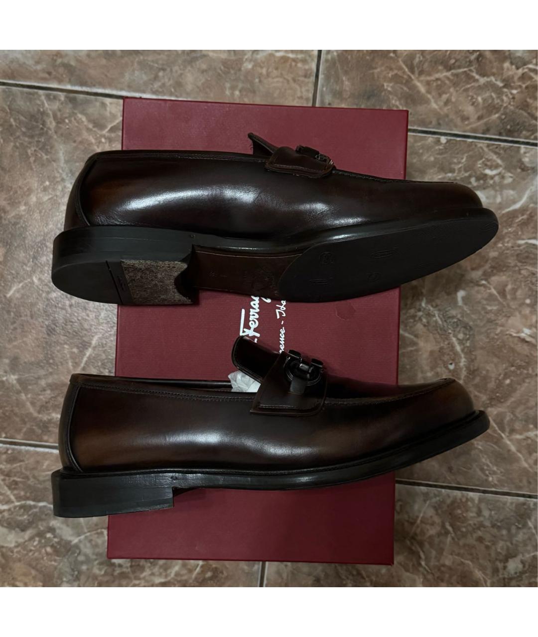 FERRAGAMO Коричневые кожаные лоферы, фото 9