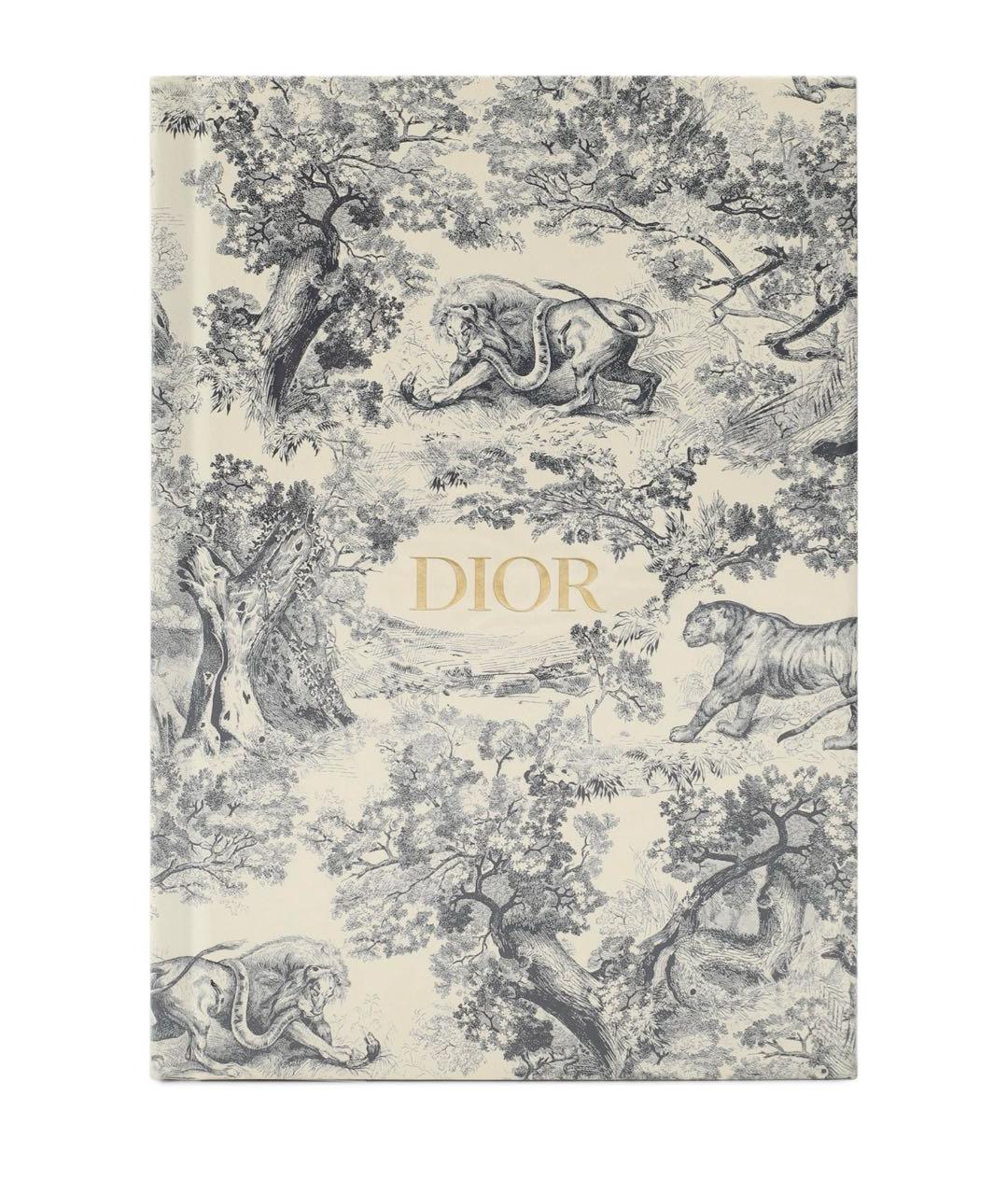 CHRISTIAN DIOR Книга, фото 1