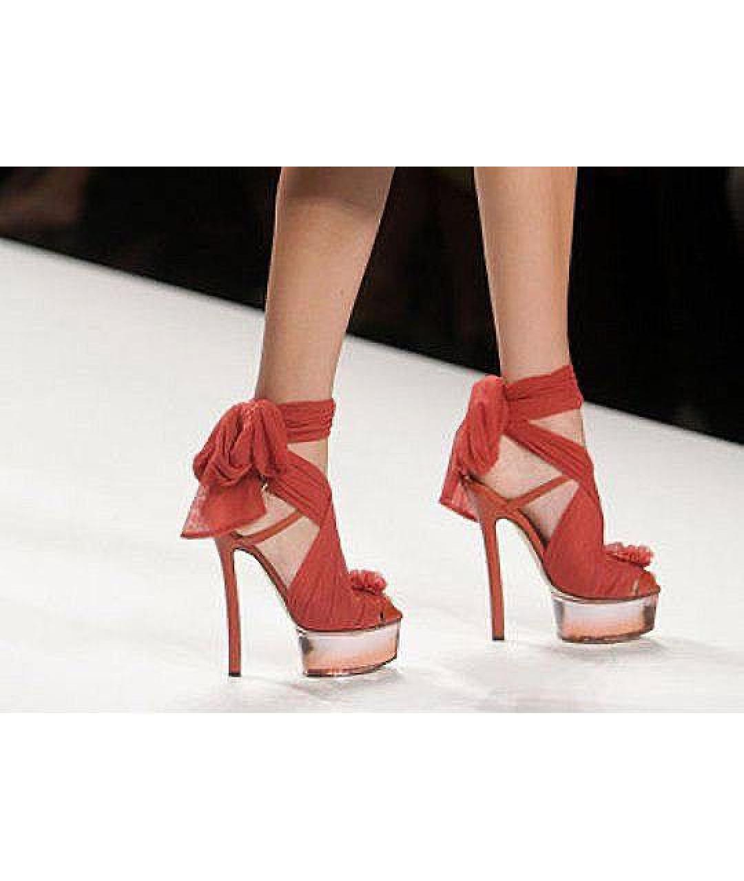FENDI Бордовые кожаные босоножки, фото 3