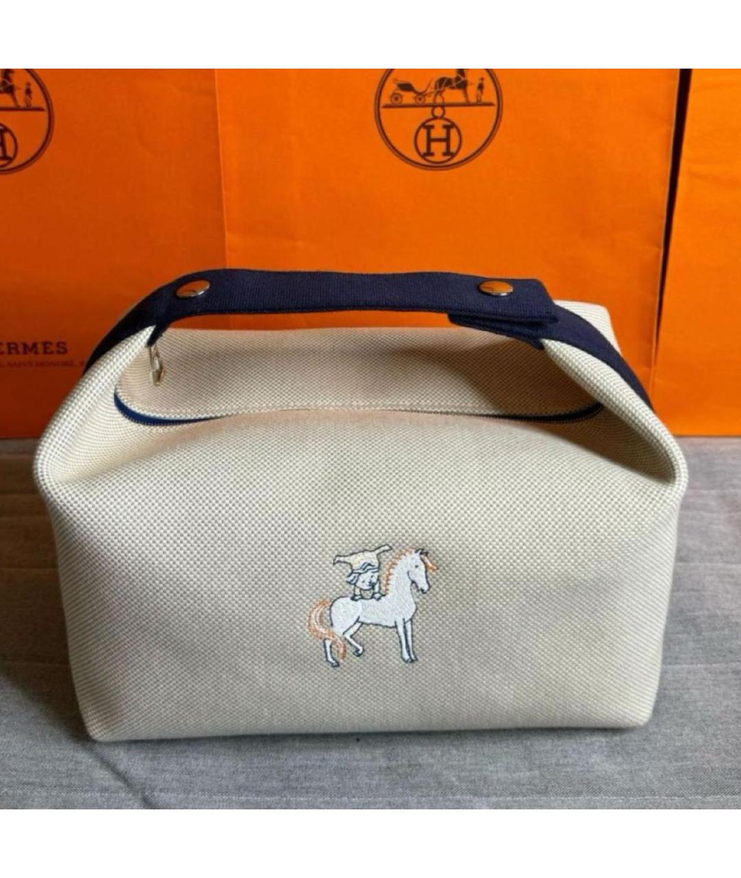 HERMES Белая косметичка, фото 2