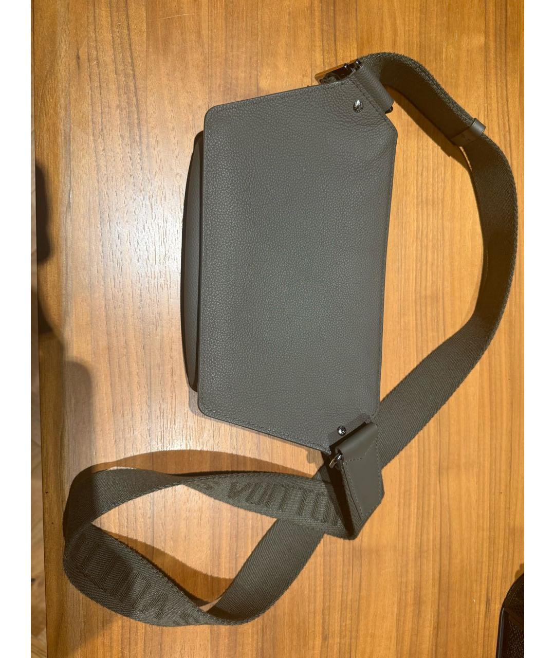 LOUIS VUITTON Зеленая кожаная барсетка, фото 2