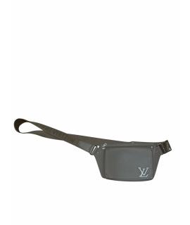 LOUIS VUITTON Барсетка