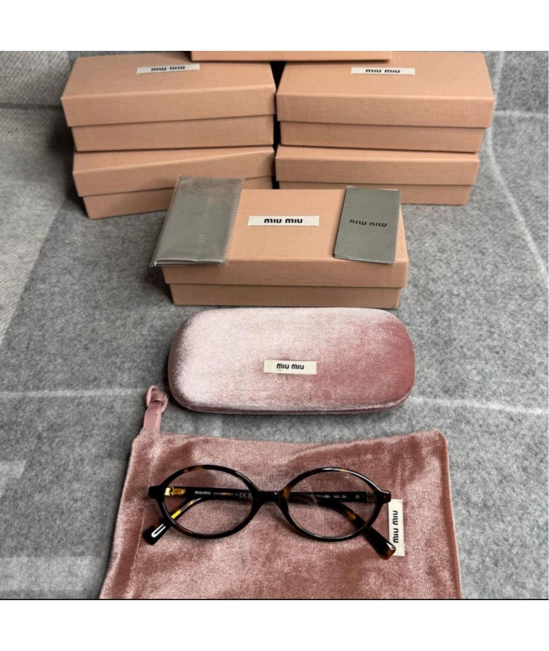 MIU MIU Коричневые пластиковые солнцезащитные очки, фото 2