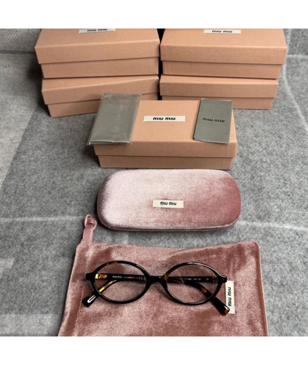 MIU MIU Золотые пластиковые солнцезащитные очки, фото 2