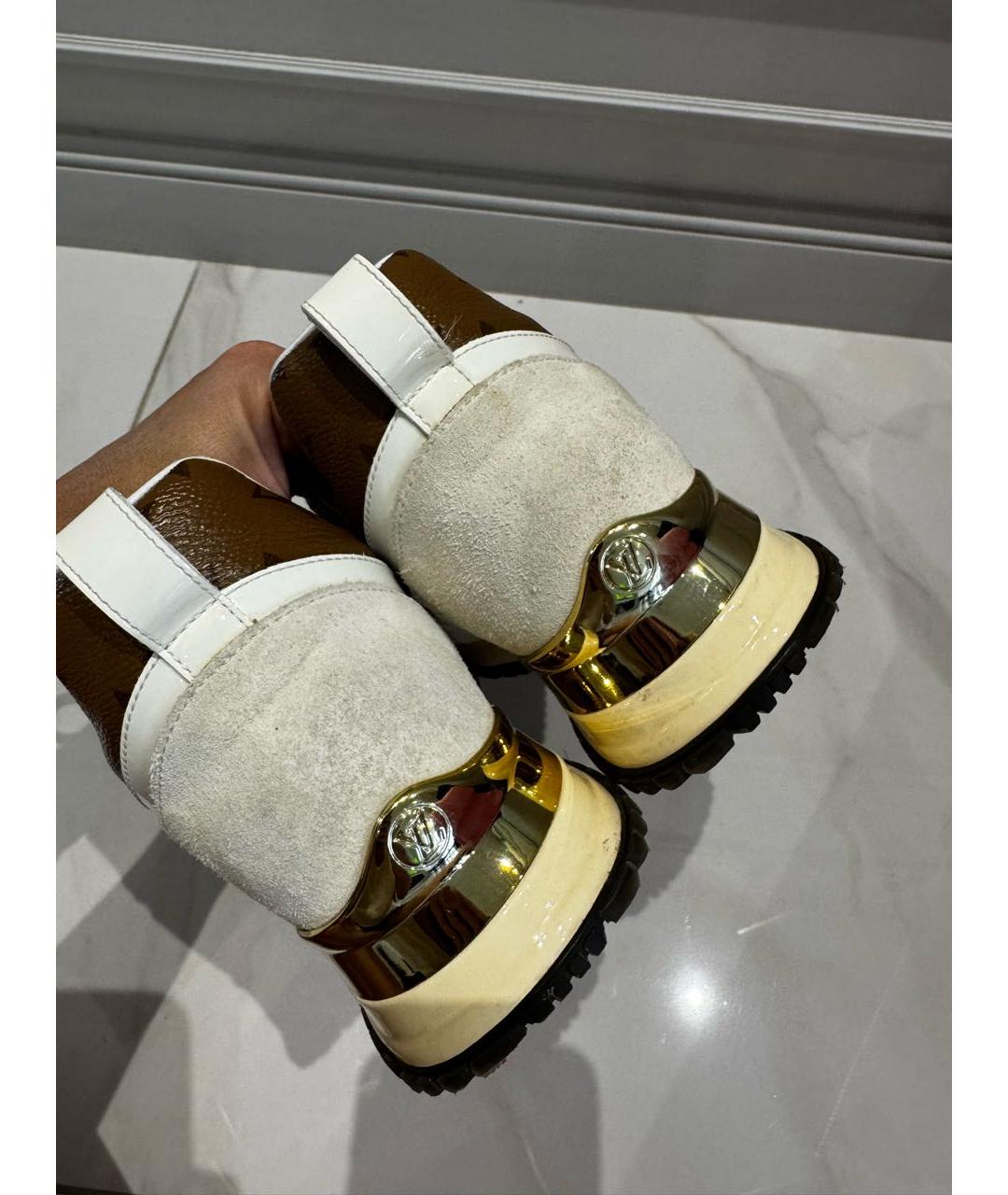 LOUIS VUITTON Белые замшевые кроссовки, фото 4