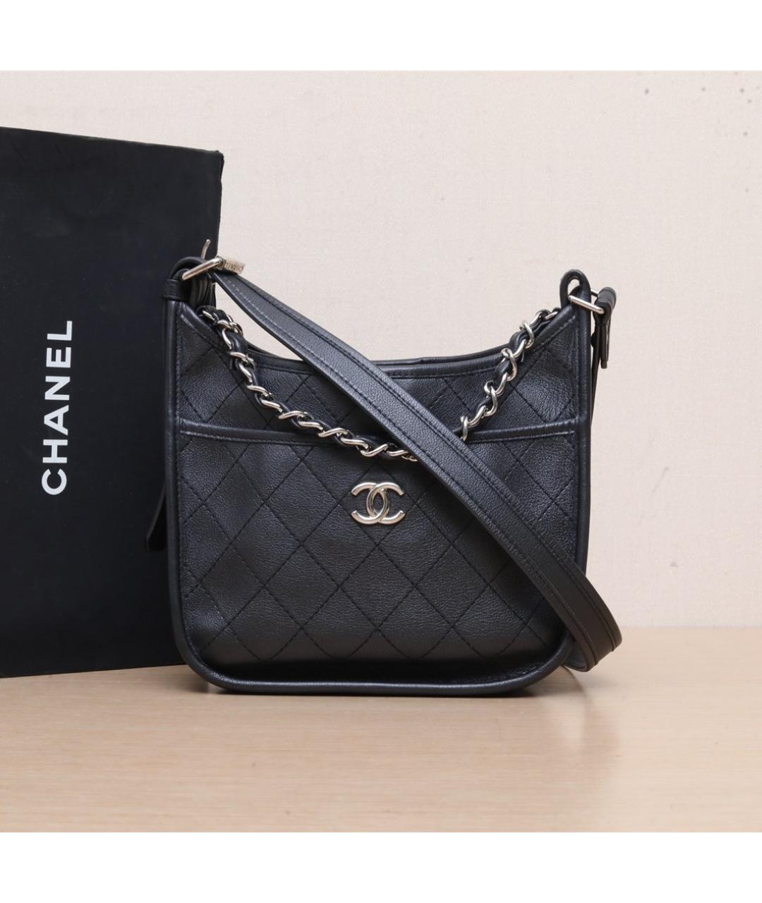 CHANEL Черная кожаная сумка через плечо, фото 2