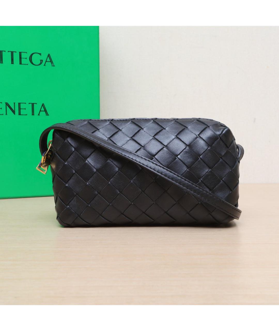 BOTTEGA VENETA Черная кожаная сумка через плечо, фото 2