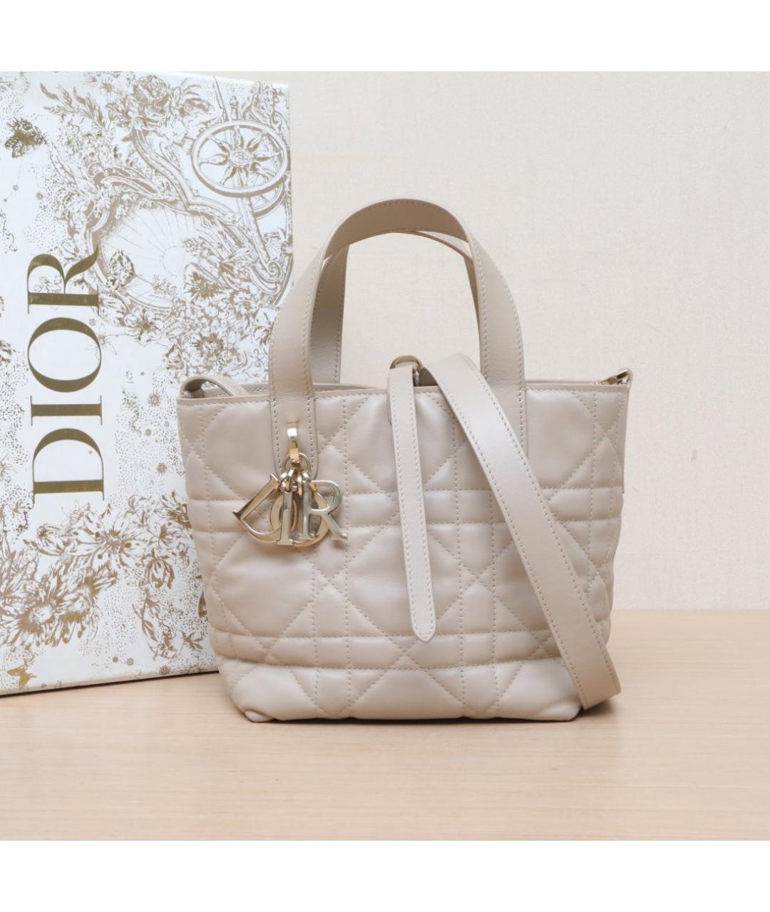 CHRISTIAN DIOR Бежевая кожаная сумка с короткими ручками, фото 2
