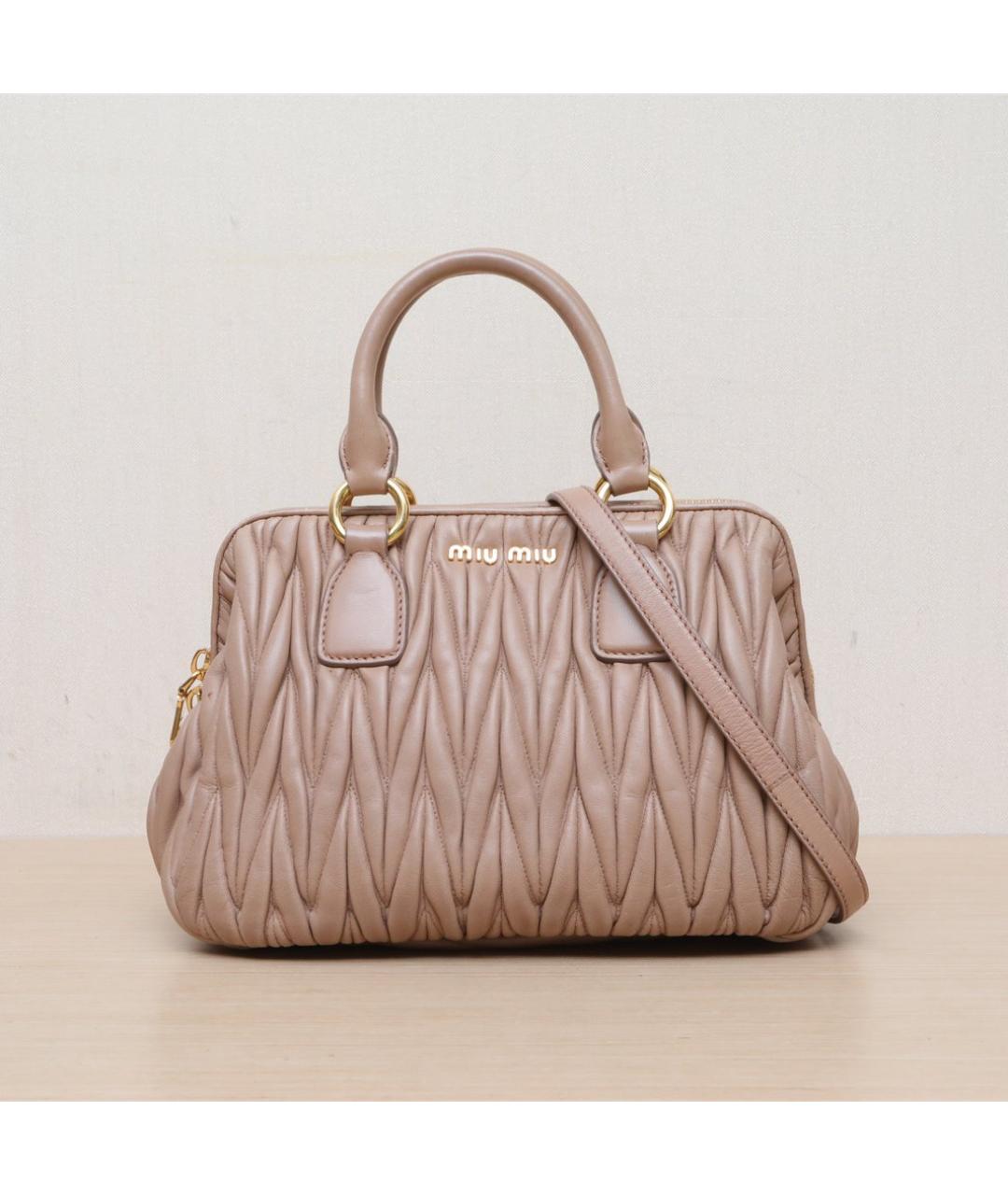 MIU MIU Бежевая кожаная сумка через плечо, фото 3