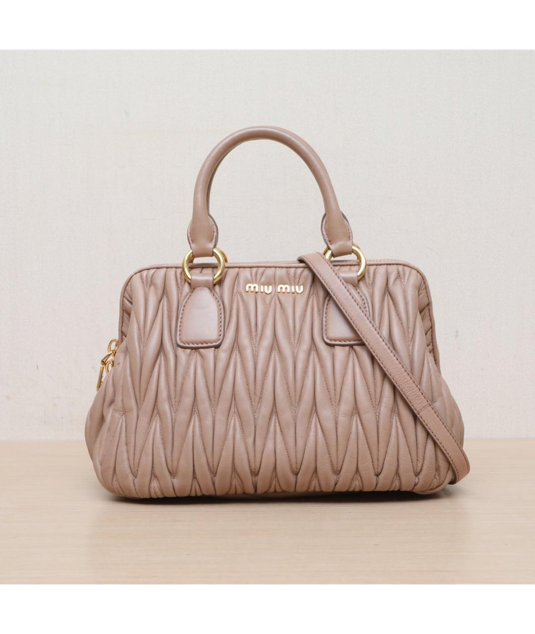 MIU MIU Бежевая кожаная сумка через плечо, фото 2