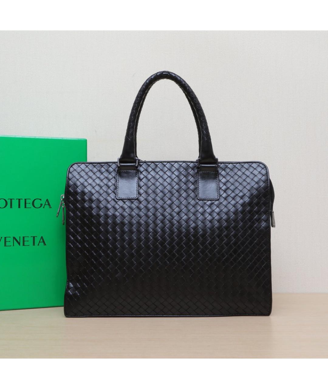 BOTTEGA VENETA Черная кожаная сумка тоут, фото 2