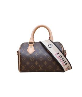 LOUIS VUITTON Сумка через плечо