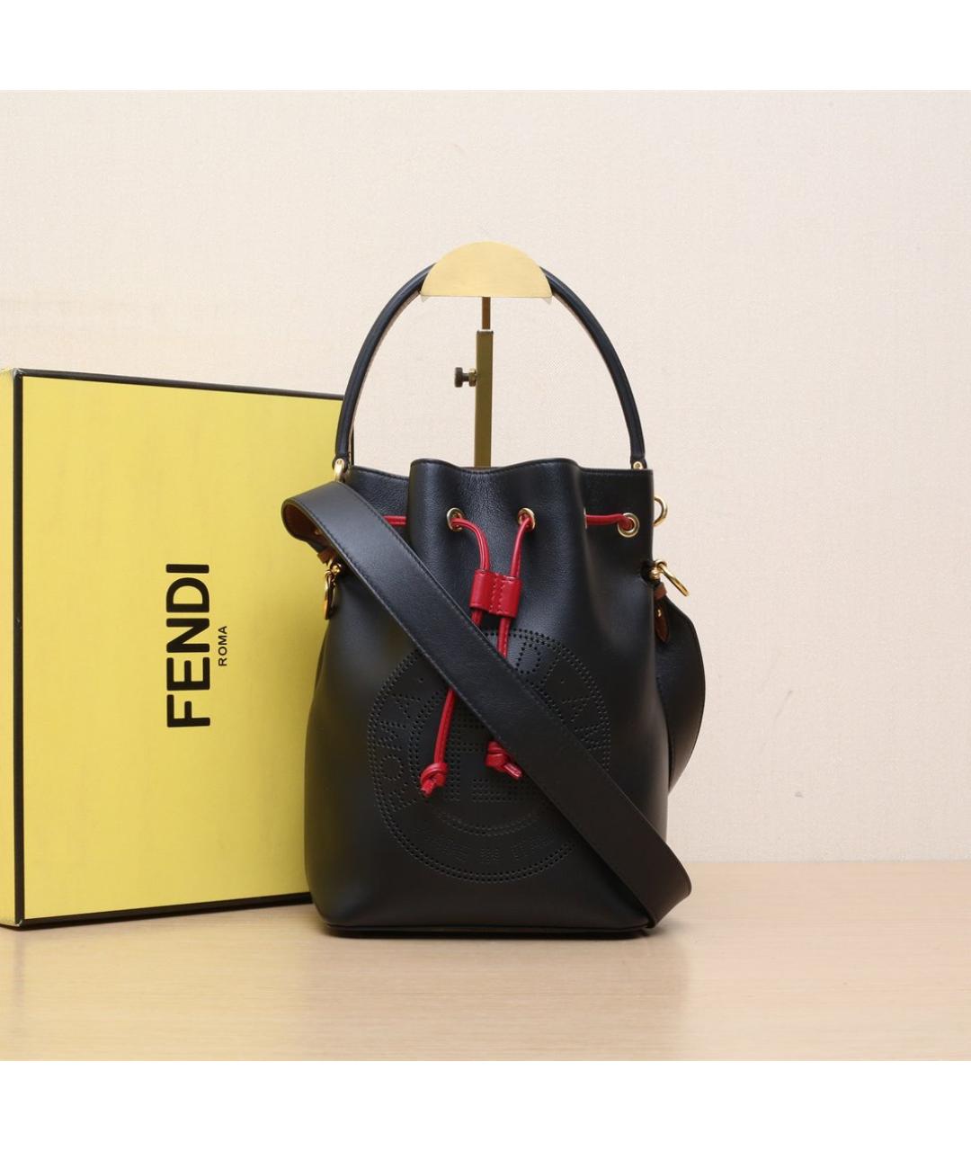 FENDI Черная кожаная сумка через плечо, фото 2