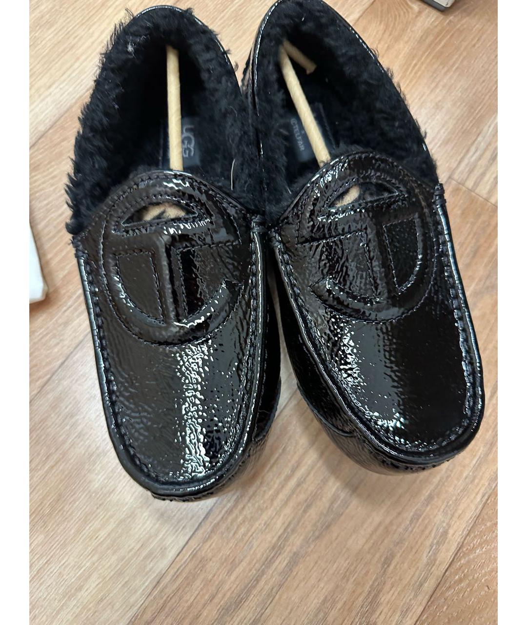 UGG AUSTRALIA Черные мокасины из лакированной кожи, фото 2