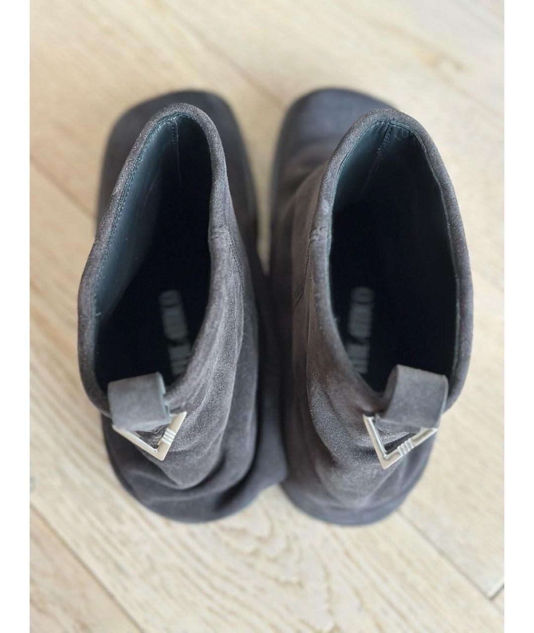 THE ATTICO Коричневые замшевые полусапоги, фото 3