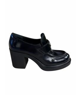 PRADA Лоферы