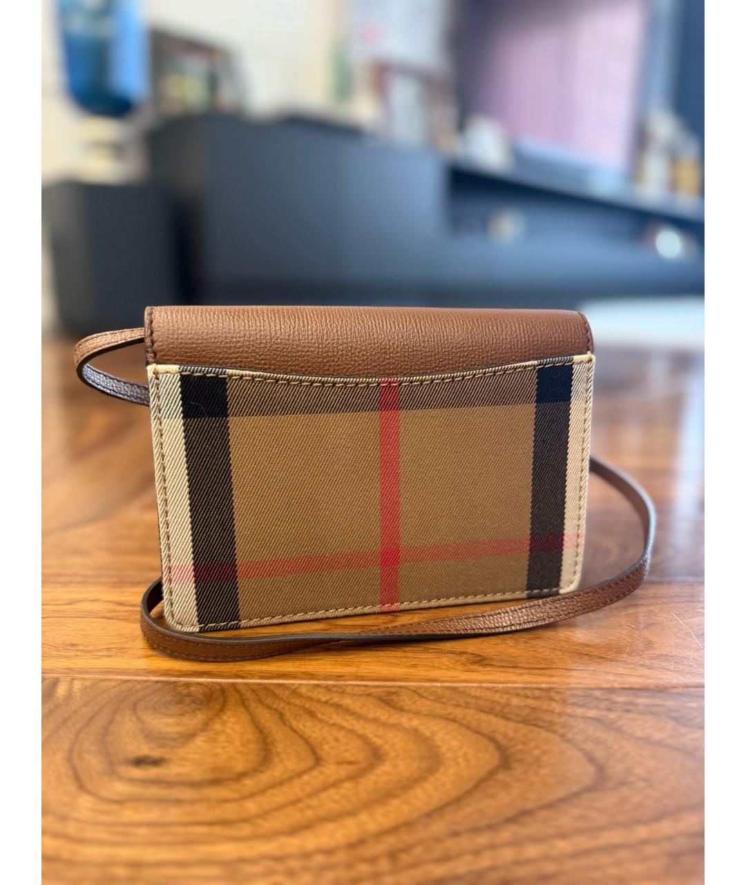 BURBERRY Коричневая кожаная сумка на плечо, фото 3