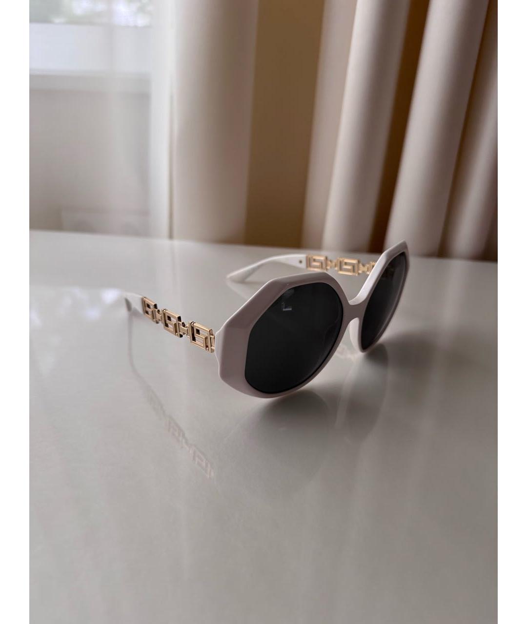 VERSACE Белые пластиковые солнцезащитные очки, фото 2